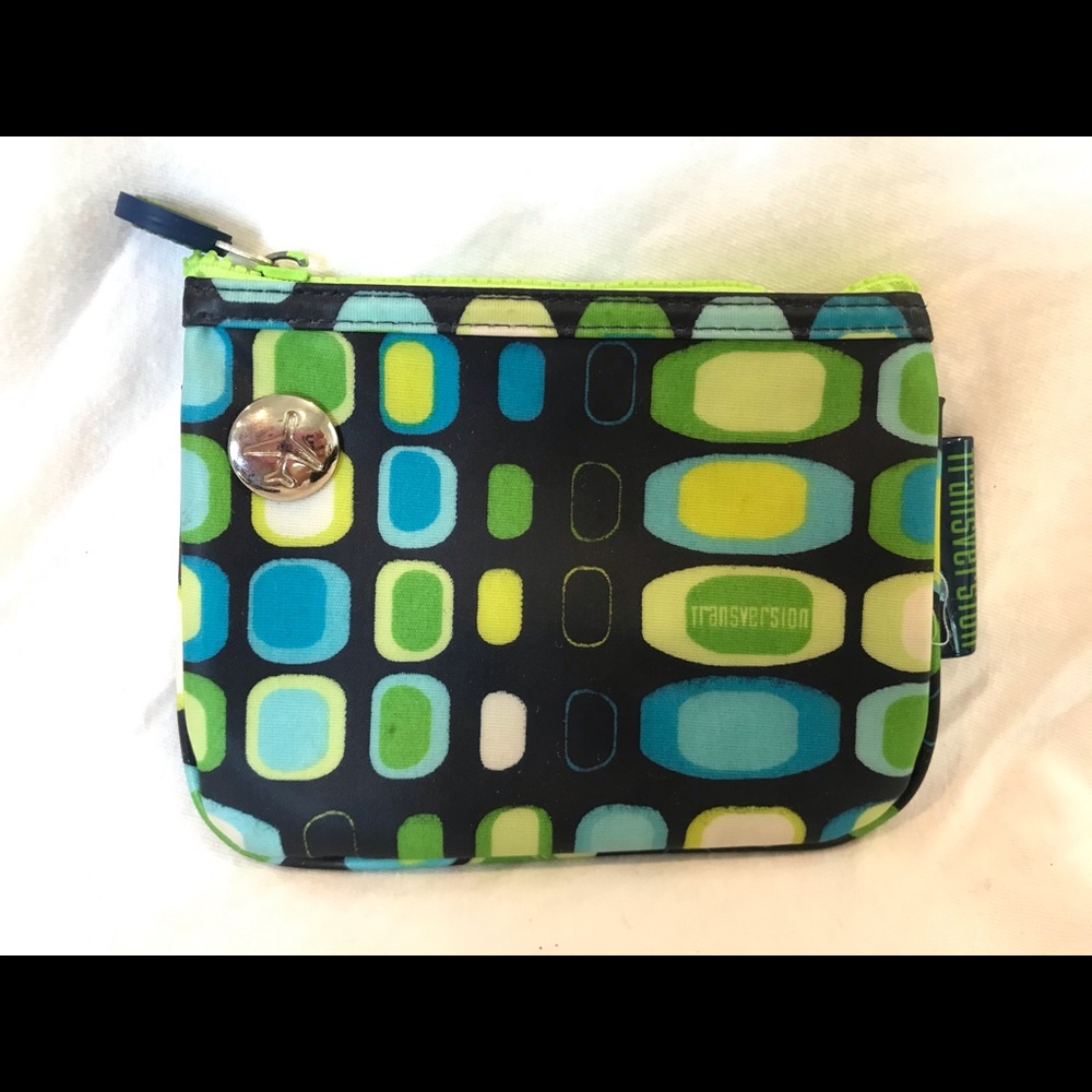 ADORABLE TRANSVERSION ZIPPER POUCH.  Water